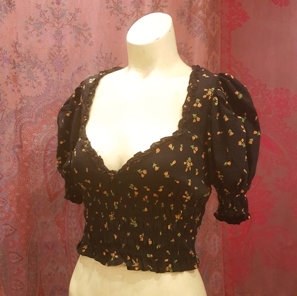Urban Outfitters Black Floral Rose Print Puff Sleeve Smocked Blouse Top - Picture 9 of 11